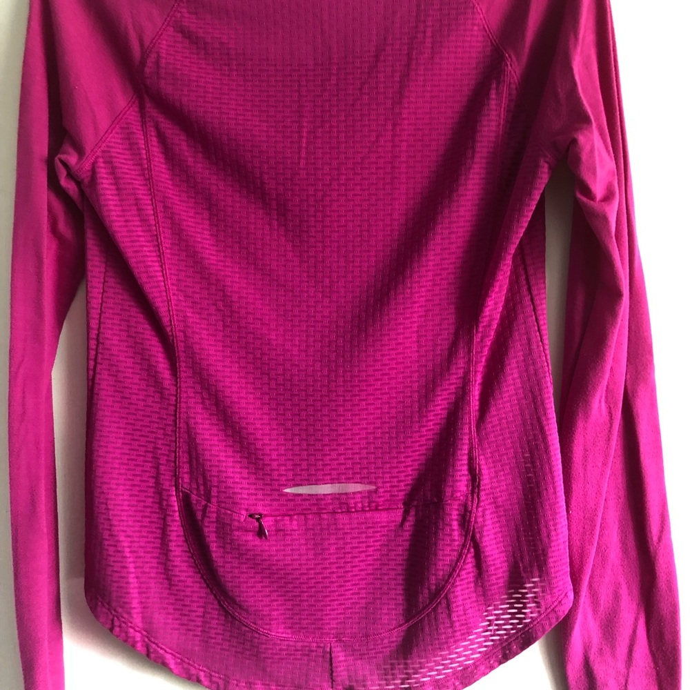 Under Armour Running top size small